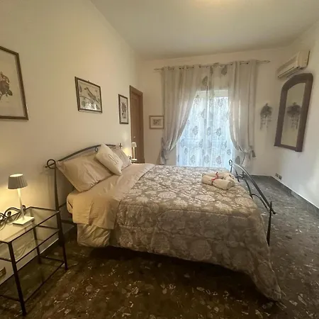 Light House アパート ローマ